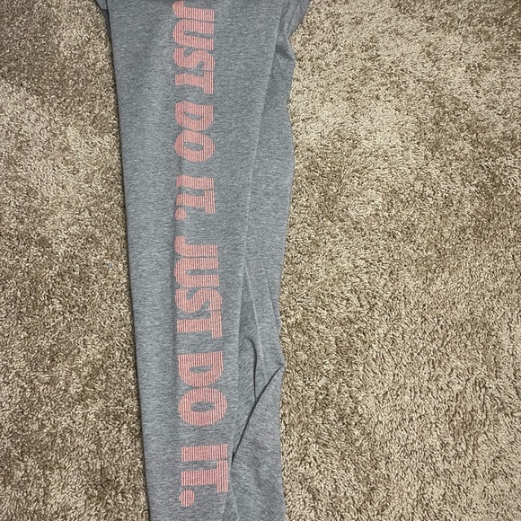 Nike Womens Dri-Fit Leggings - Picture 2 of 2